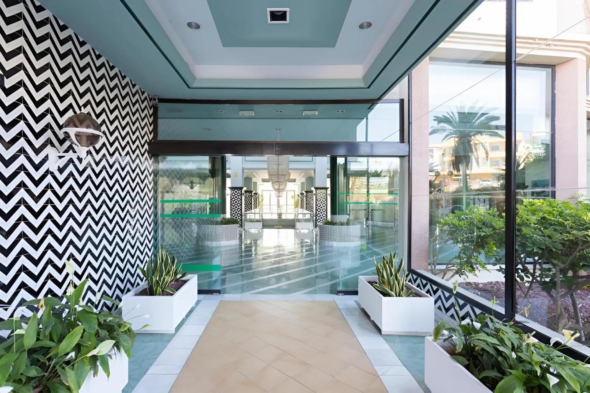 Skyline View Apartment - Free Private Parking Including & Guest Bonus Costa Adeje  Eksteriør billede